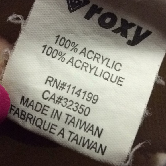 Adorable Roxy hat - Picture 7 of 8